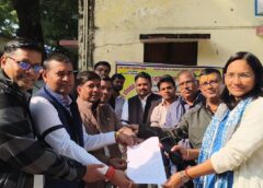 Barabanaki UP: ग्राम पंचायत अधिकारी संघ के आवाहन पर ब्लॉक मुख्यालय पर प्रदर्शन रहा जारी