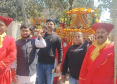 Varanasi UP..काशी में साई भक्ति की गूंज: शिव साई मन्दिर बेनीपुर के स्थापना दिवस पर निकली भव्य पालकी शोभायात्रा।