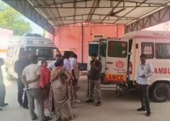 Raybareli News: गंगा एक्सप्रेसवे पर तेज रफ्तार कार पलटी, पांच घायल।